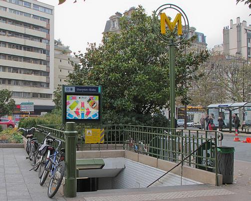 Station de métro Charenton - Écoles