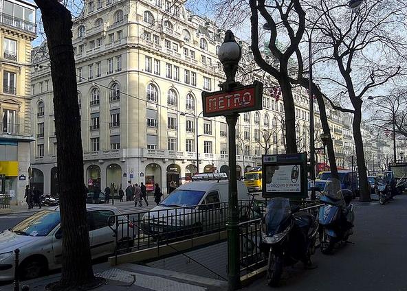 Station de métro Grands Boulevards